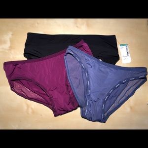 Set of 3 silky-stretchy bikini undies: never worn